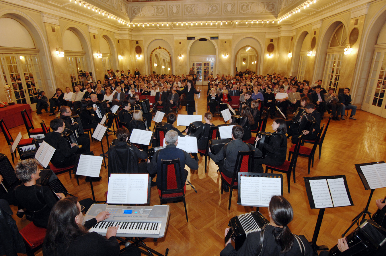 Orkestar S. Mihovilić